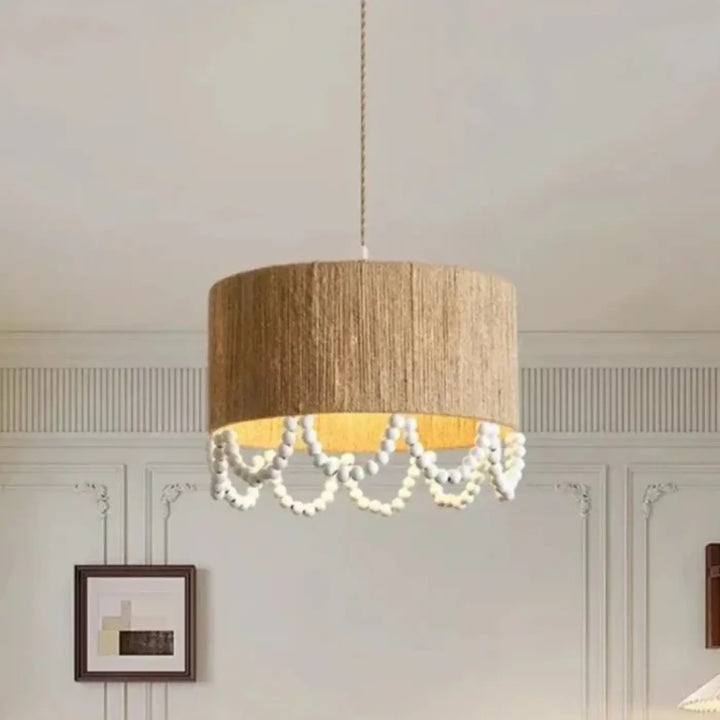 Suspension design naturelle en chanvre et perles en bois