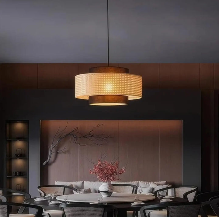 Suspension design naturelle rotin tressé et textile chic