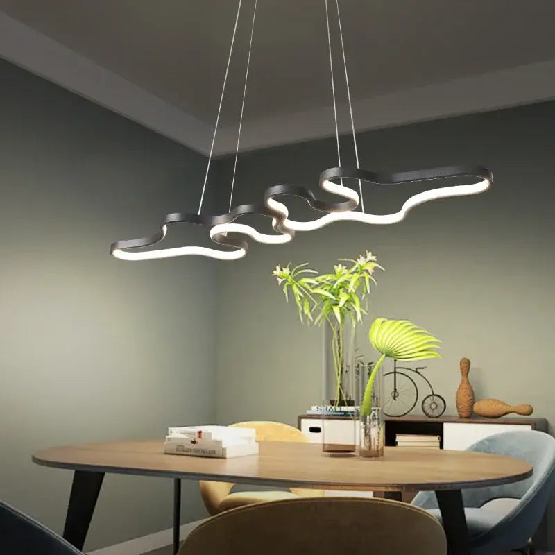 Suspension Design Ondulée Style Moderne Et Lumière Intégrée Élégant