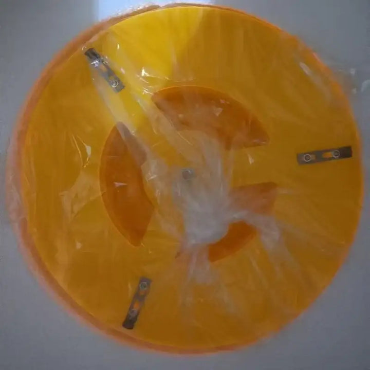 Suspension design en verre jaune au style rétro à l’éclat chaleureux