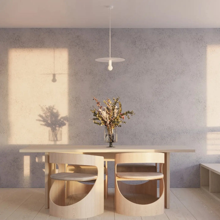Suspension blanc au-dessus d'une table