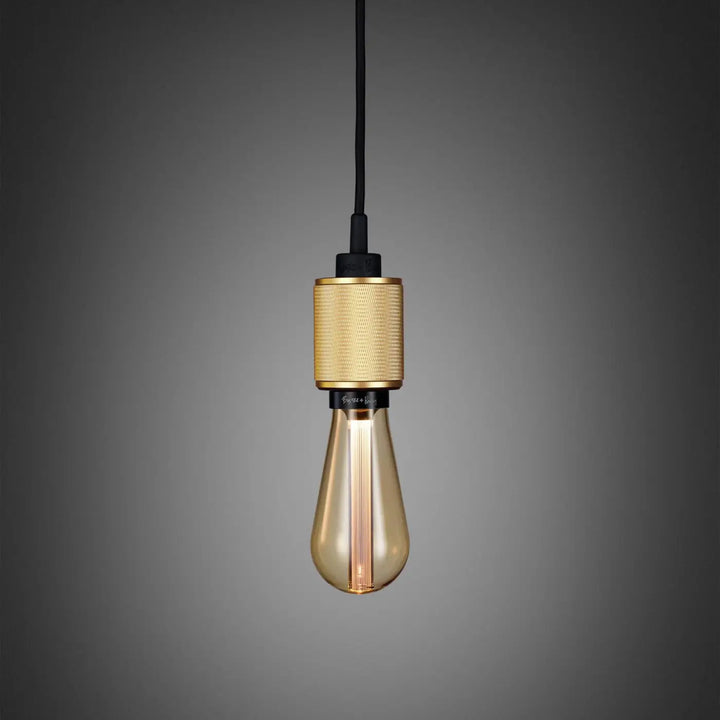 Suspension luminaire Heavy Metal à gravure quadrillée finition laiton #couleur_dor