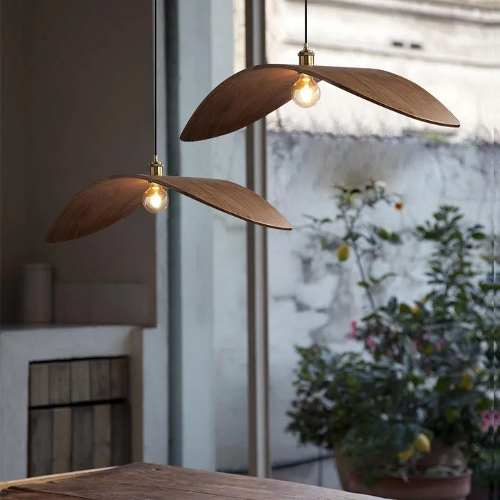 Suspension Feuilles Bois Courbées Design Naturel Moderne

