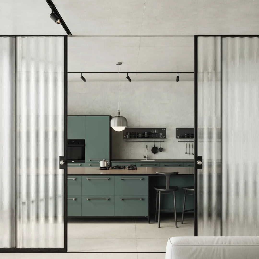 Suspension Forked Large à abat-jour et globe opale #couleur_gris