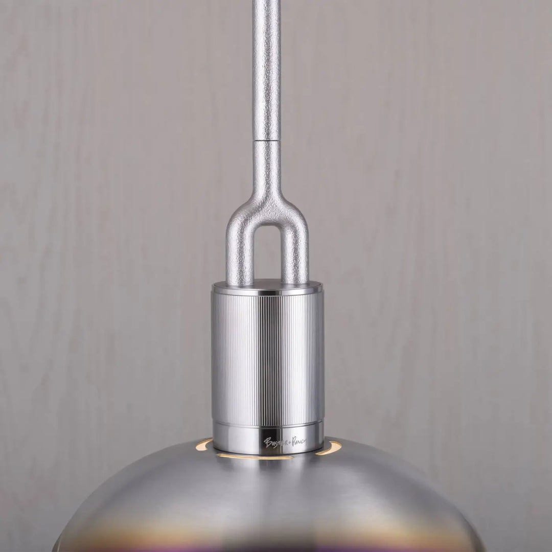 Suspension Forked Large en finition acier brûlé avec abat-jour en métal et globe en verre fumé #couleur_multicolore