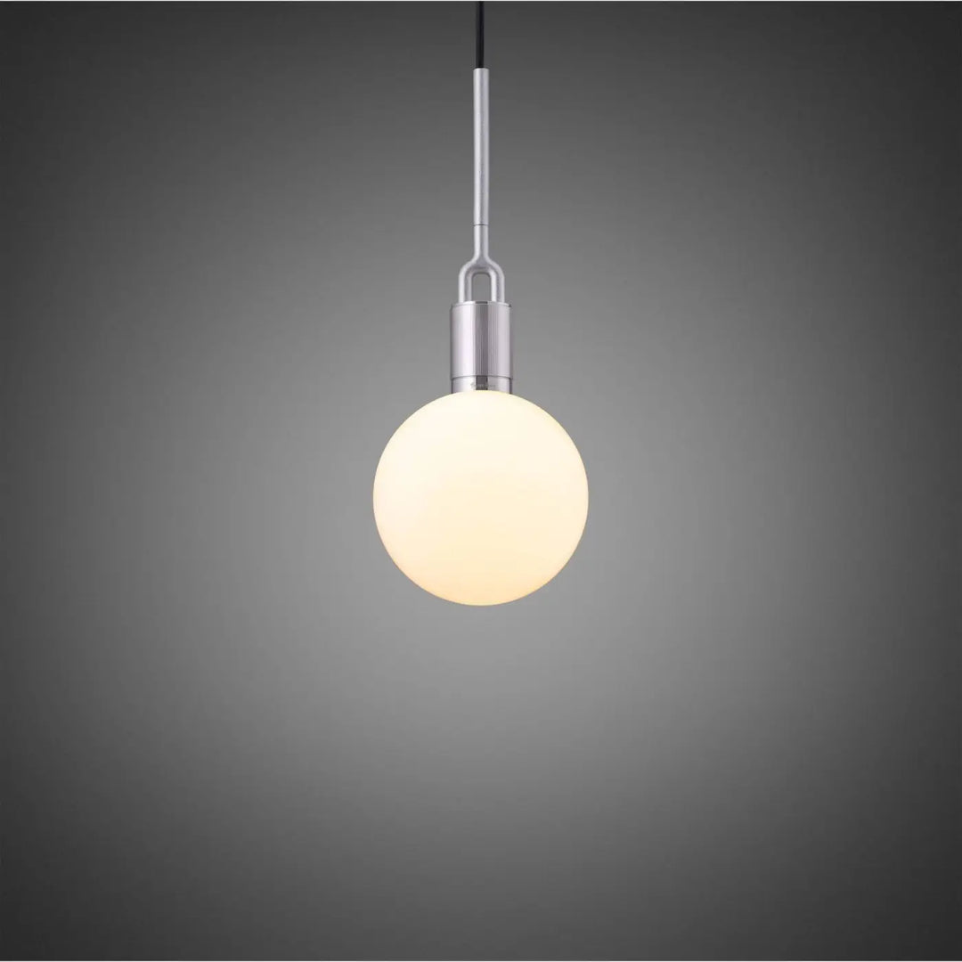 Suspension Forked Medium à globe opale, finition acier #couleur_argent