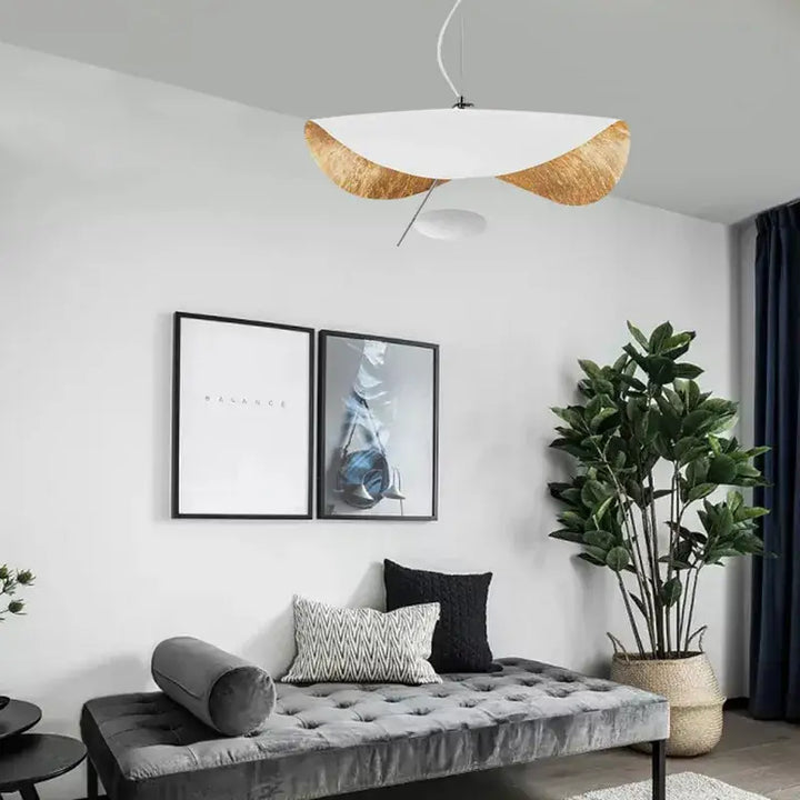Suspension Forme Ailée Design Moderne Sculptural