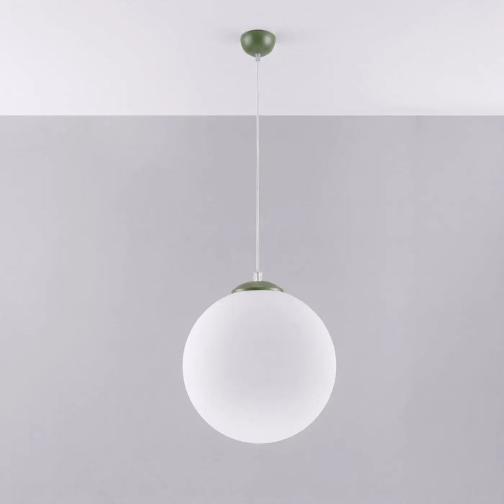 Suspension Ugo à globe en verre blanc et monture vert olive, éteinte