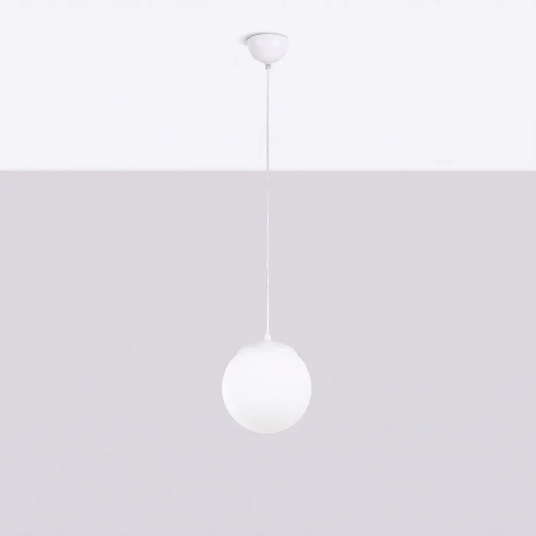 Suspension Ugo à globe en verre blanc et monture blanche, éteinte