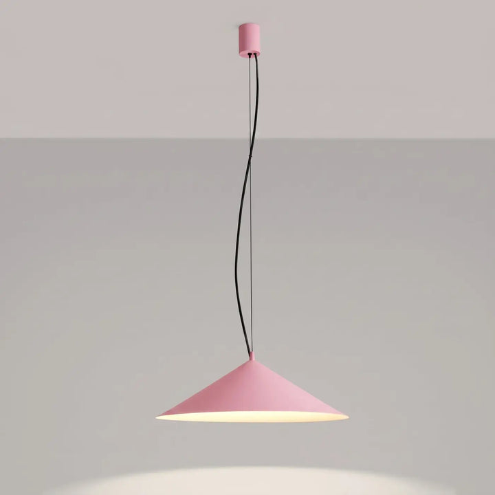 Suspension FINT rose allumée, lumière vers le bas