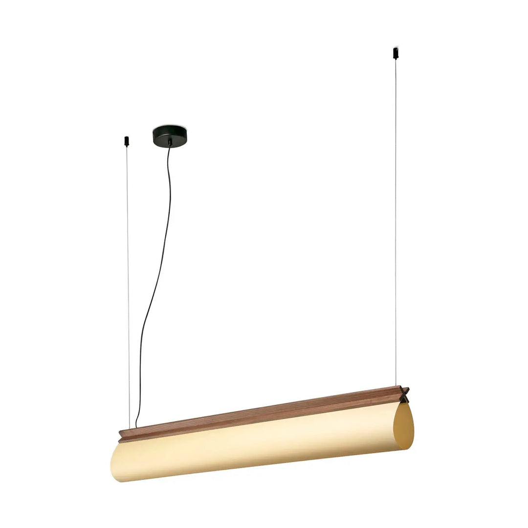 Suspension Cata de Faro Barcelona, barre en noyer et papyrus de 97 cm