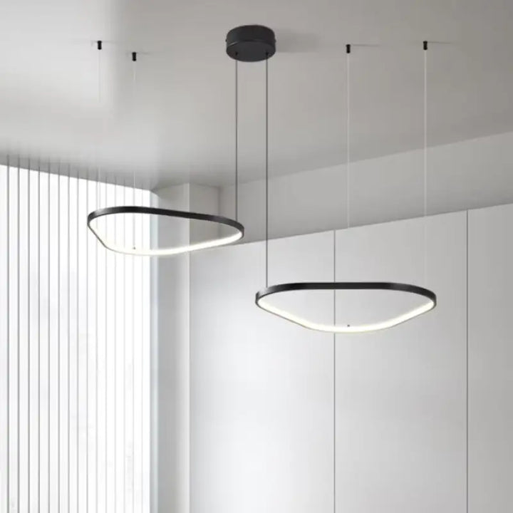 Suspension Led Design Anneaux Noirs Pour Salon Moderne

