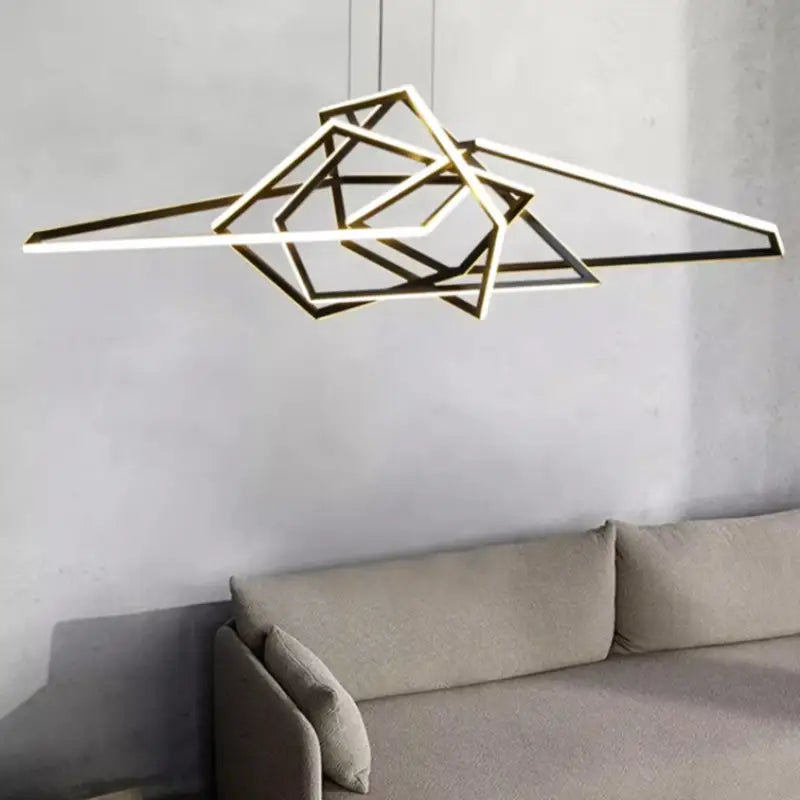 Suspension LED Dorée Design Géométrique Pour Salon Moderne