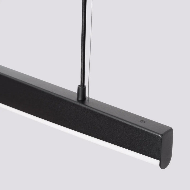Suspension JORUN noir éteinte, détail de la fixation