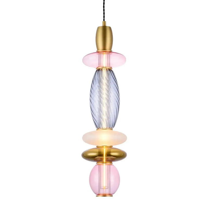 Suspension luminaire léonor verticale avec éléments en verre empilés rose doux et bleu translucide et accents métal doré