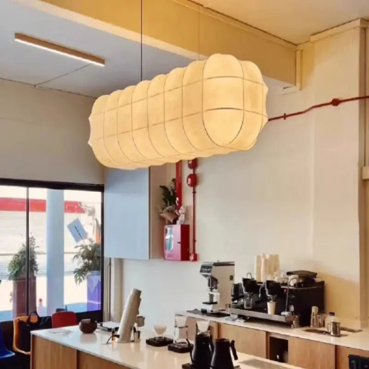 Suspension design en soie blanche moderne intérieur raffiné