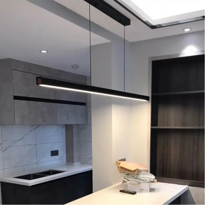 Suspension Linéaire LED Noire Design Moderne