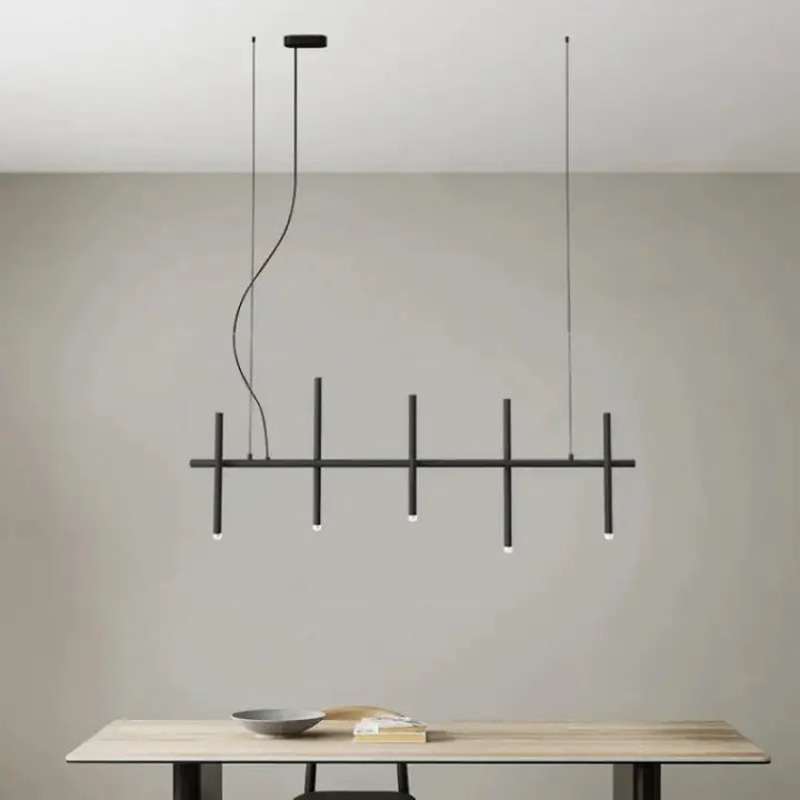 Suspension Longue Noire À 6 Sources Pour Table À Manger

