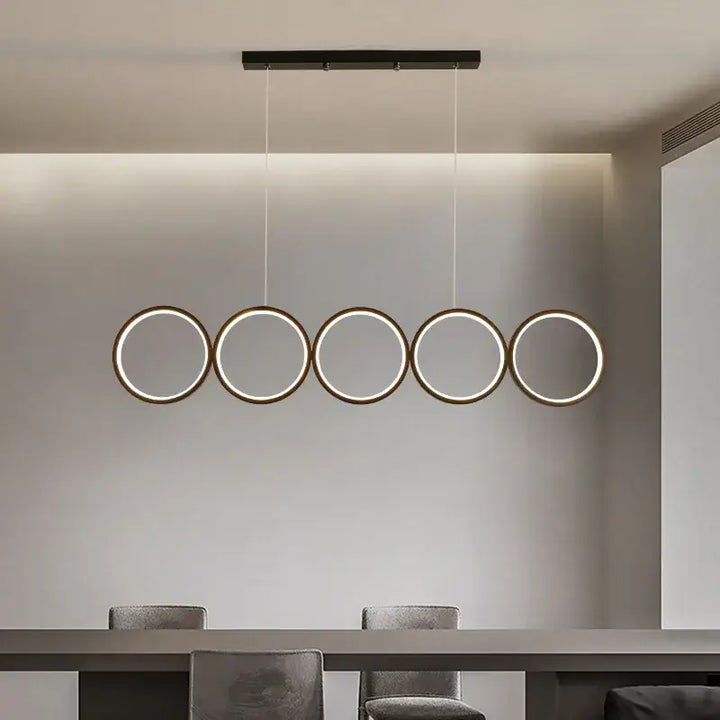 Suspension luminaire anneaux minimalistes et elégants