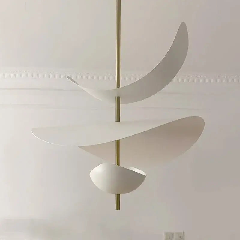 Suspension luminaire blanche design contemporain élégante
