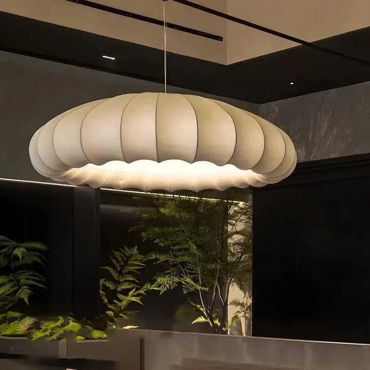 Suspension luminaire blanche en forme de citrouille design