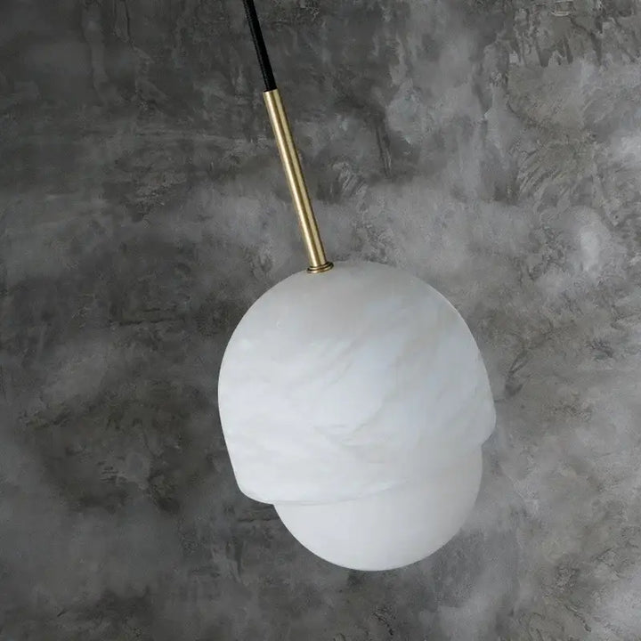 Suspension luminaire blanche en marbre design moderne chic