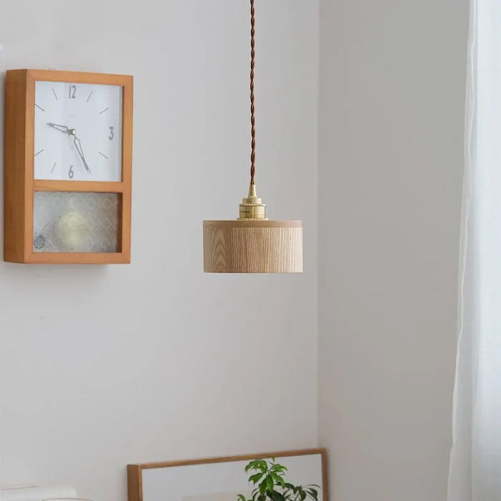 Suspension bois noyer et cuivre minimaliste élégant
