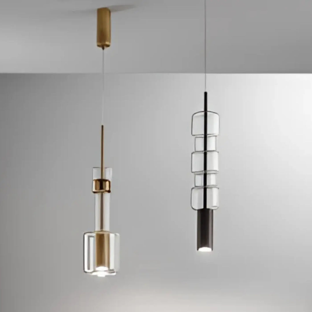 Deux suspensions luminaires décoratives vitria en verre soufflé avec finitions or et noir et cubes transparents