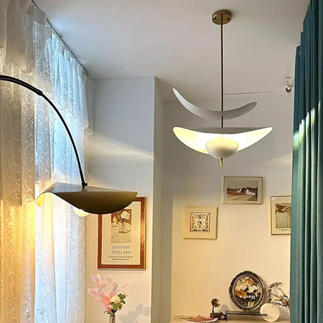 Suspension luminaire design aérien aux formes organiques blanc