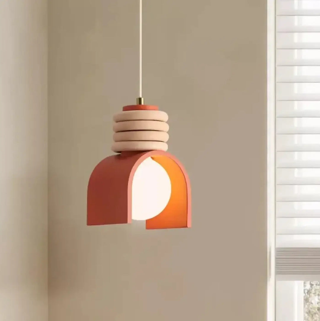 Suspension design archi résine et fer moderne chic