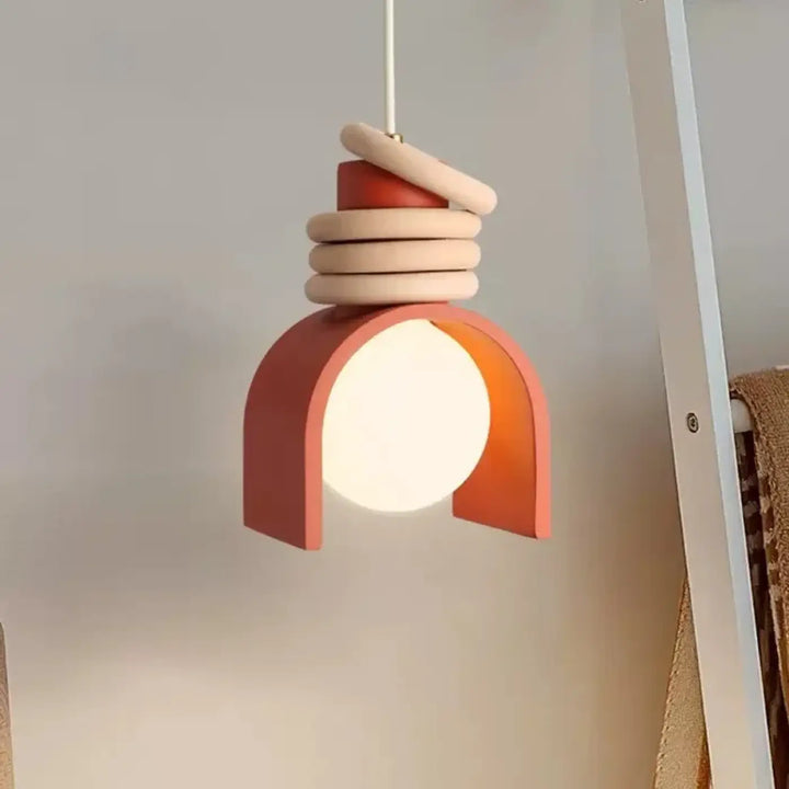 Suspension design archi résine et fer moderne chic