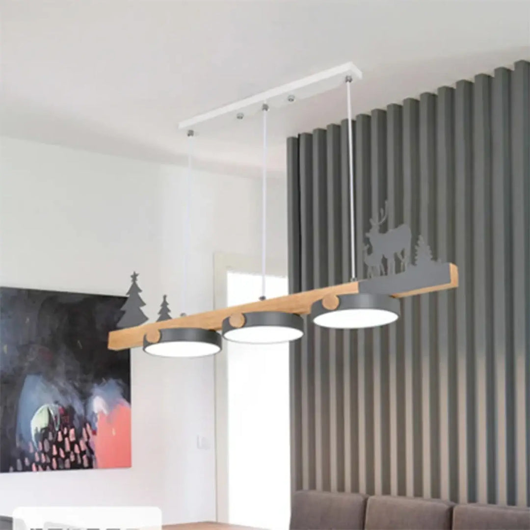 Suspension luminaire design en bois avec décor nature élégant