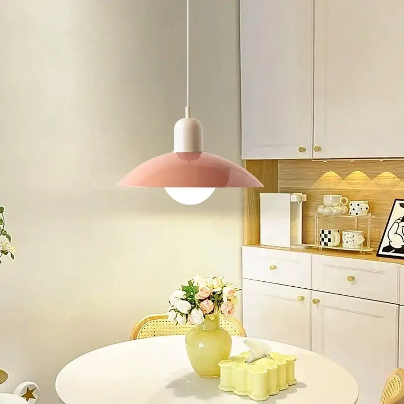 Suspension luminaire design nordique pour salle à manger élégante