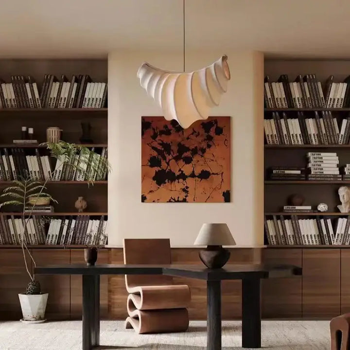 Suspension luminaire design ondulations élégantes et moderne