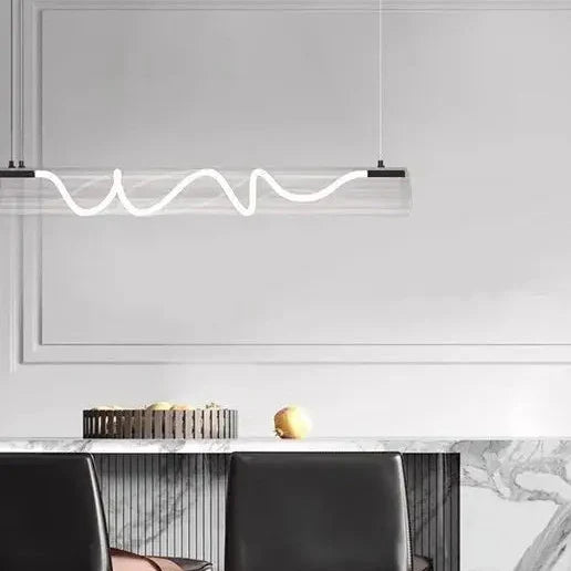 Suspension luminaire design tube en verre et LED torsadée

