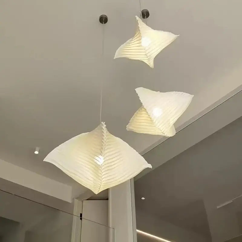 Suspension luminaire design en verre ondulé moderne style nacré