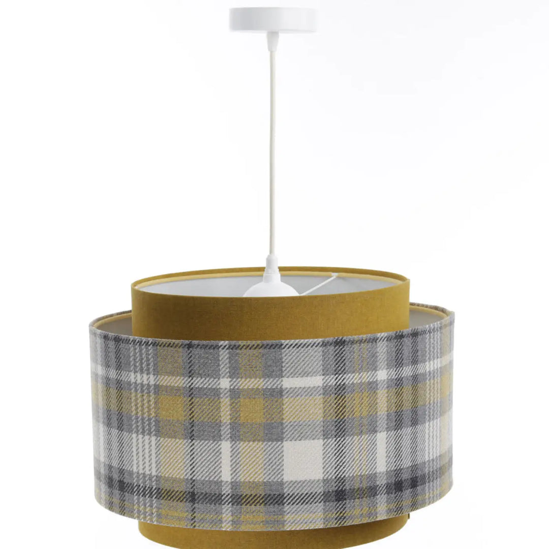 Suspension luminaire doblo à deux niveaux avec abat-jour en tissu gris à motif plaid et drum intérieur jaune moutarde