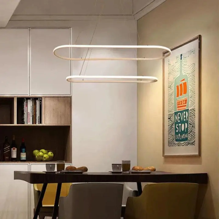 Suspension Luminaire Doré Élégante En Forme Ovale