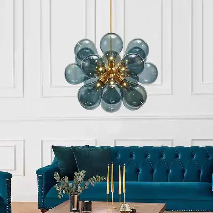 Suspension Luminaire Doré Avec Boules En Verre Soufflé Moderne