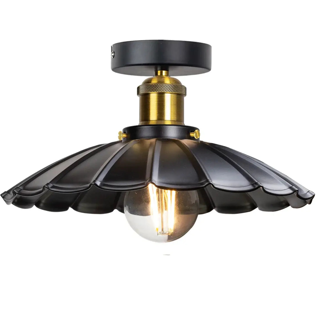 Suspension luminaire fleur sculptée en métal au design élégant