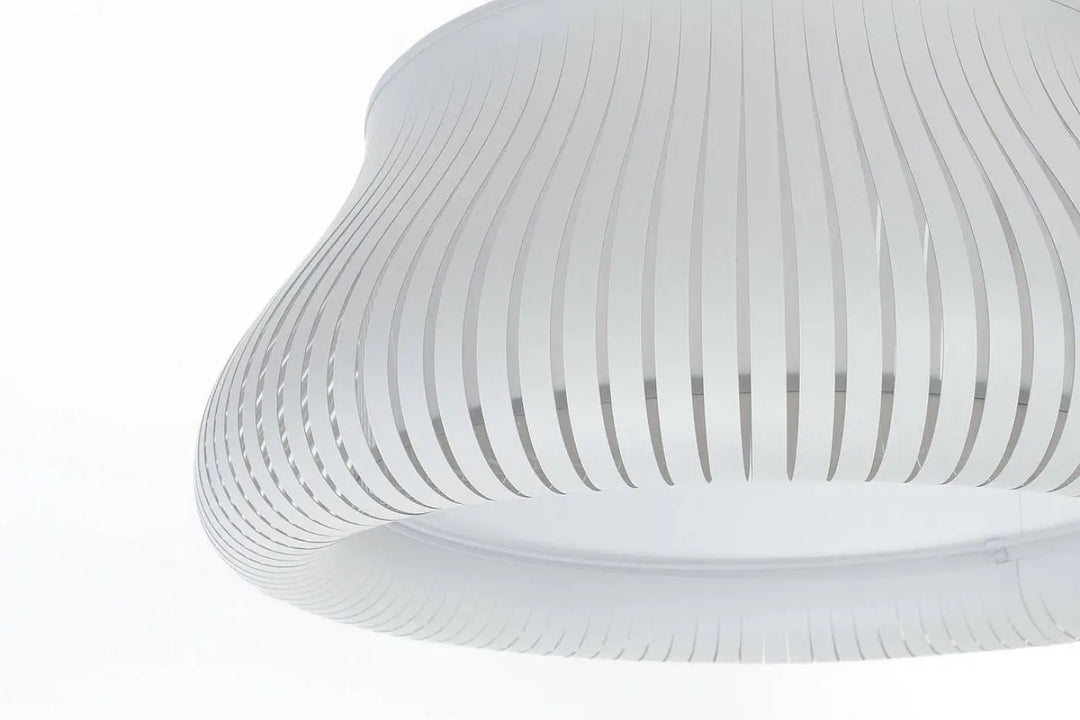 Suspension luminaire oblo gris clair avec design moderne en relief blanc pour un éclairage intérieur élégant