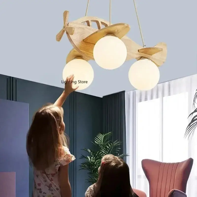 Suspension luminaire hélicoptère en bois pour chambre enfant chic