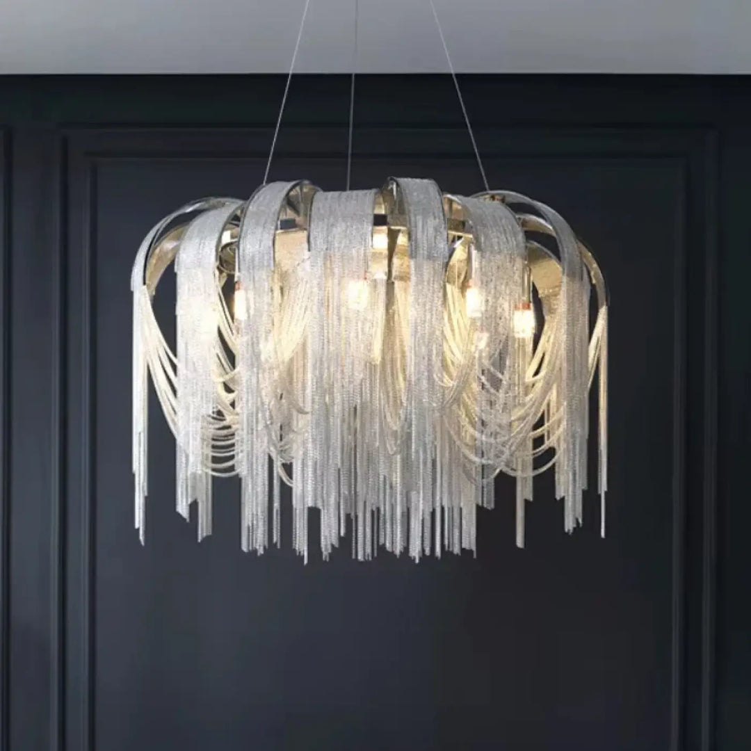 Suspension luminaire luxe avec franges en métal argenté ou doré