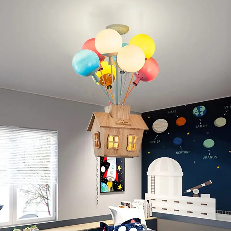 Suspension Luminaire Maison Avec Des Ballons Inspiré Du Film La Haut