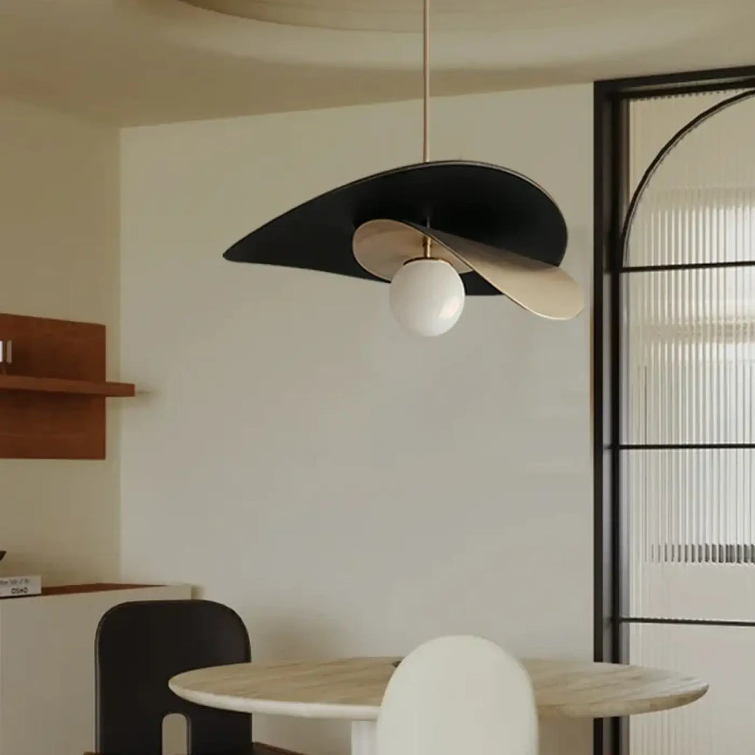 Suspension luminaire métal noir avec lumière blanche moderne