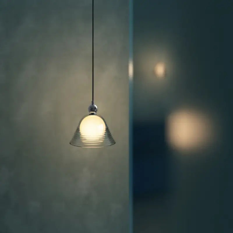 Suspension luminaire minimaliste en verre transparent design épuré