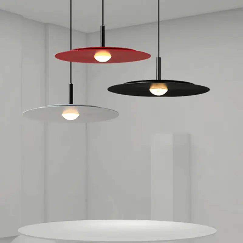 Suspension luminaire moderne disque plat design minimaliste

