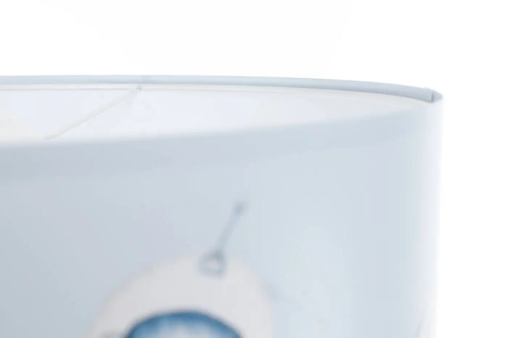Suspension luminaire moderne avec abat-jour cylindrique bleu clair et motifs fusées subtils blanc et bleu