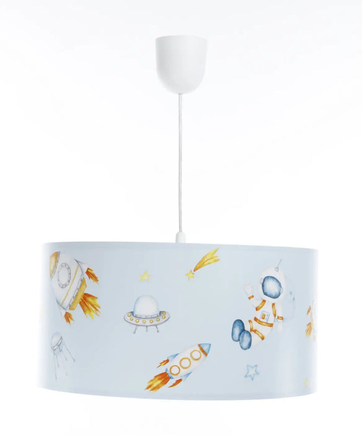 Suspension luminaire moderne bleu clair avec motifs fusées astronautes et ovnis style aquarelle pour chambre enfant
