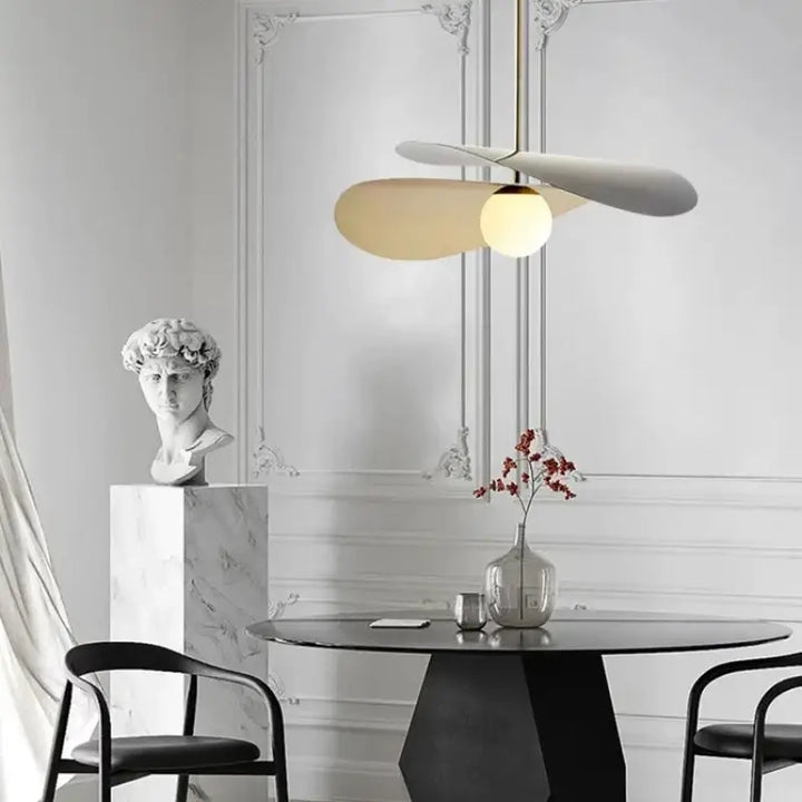Suspension luminaire moderne noir et laiton minimaliste chic